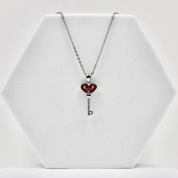 92.50 silver red heart Key Pendent with chain