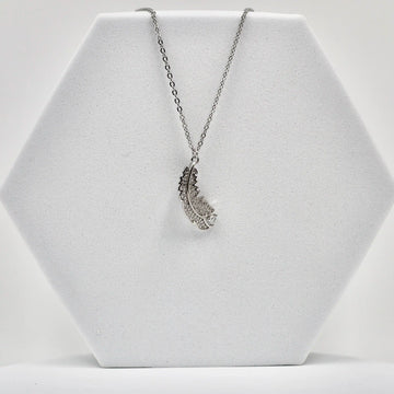 92.50 Silver Dimond Feather pendent with chain