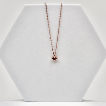 92.50 silver rose gold red lips pendent with chain