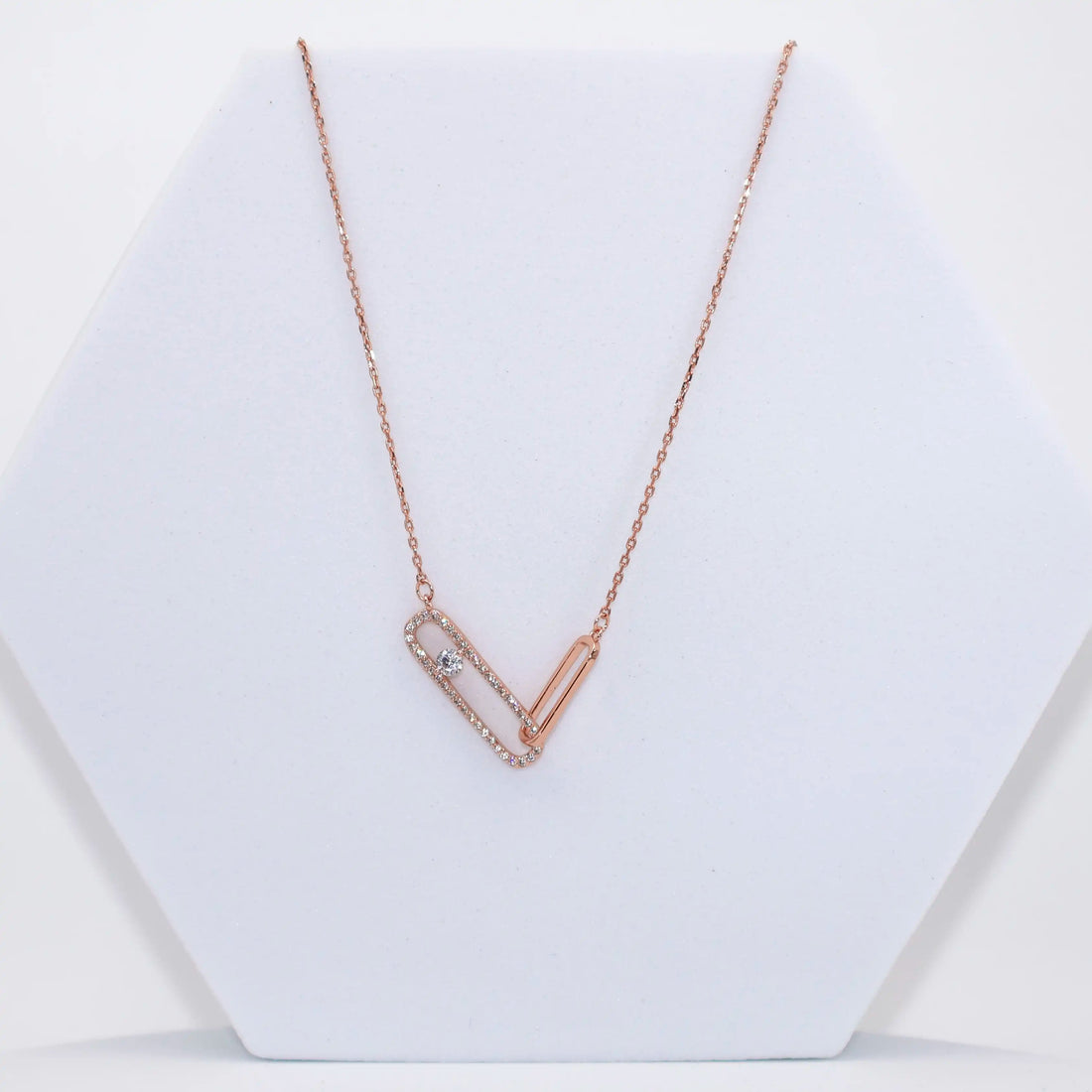 92.50 rose gold Dimond links with chain