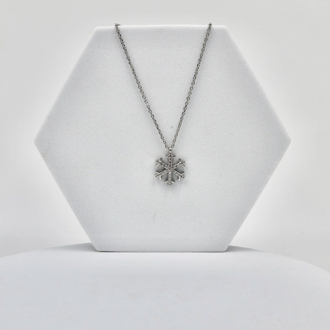 92.50 Silver Snowflake Symbol With chain