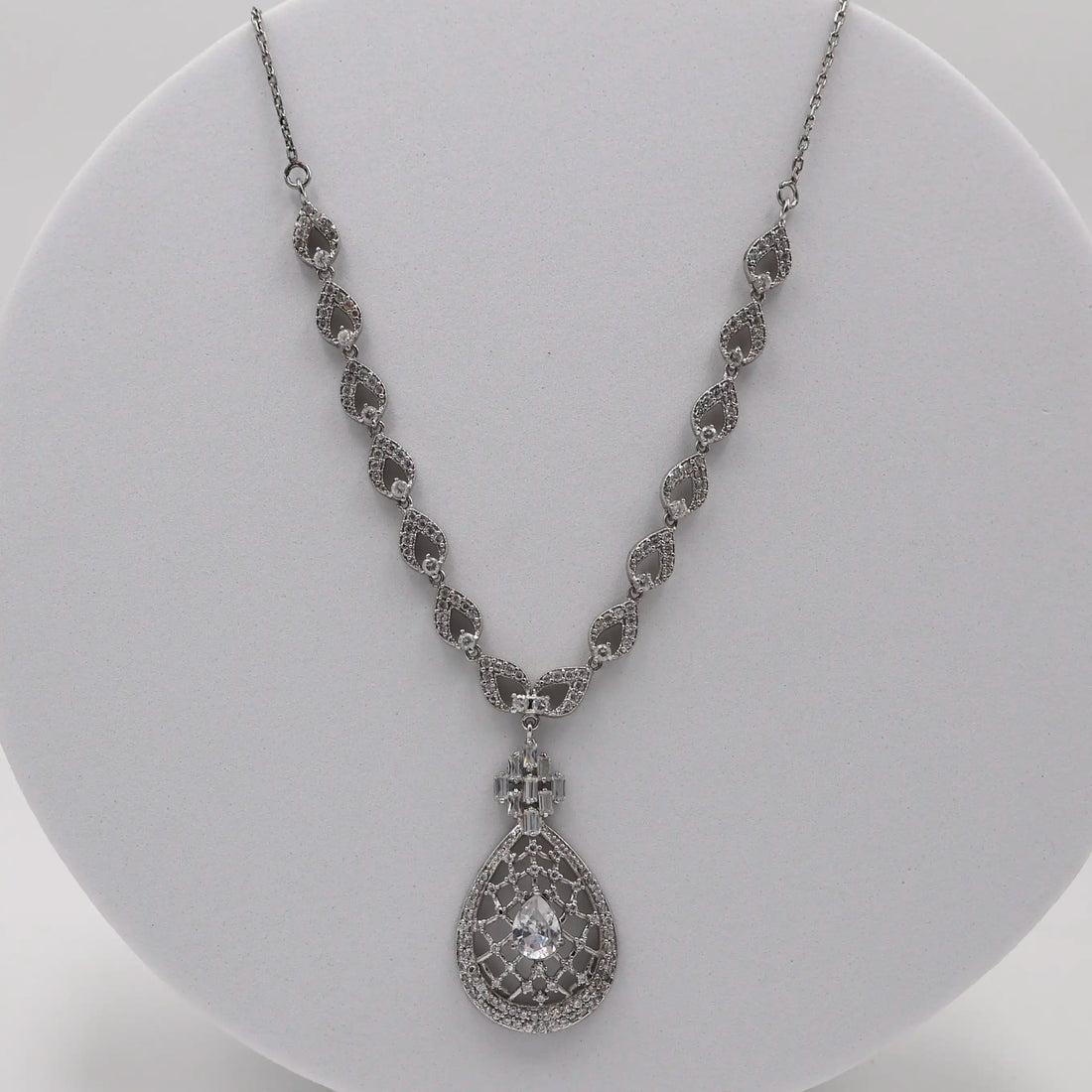 92.50 Silver Dimond Neckless