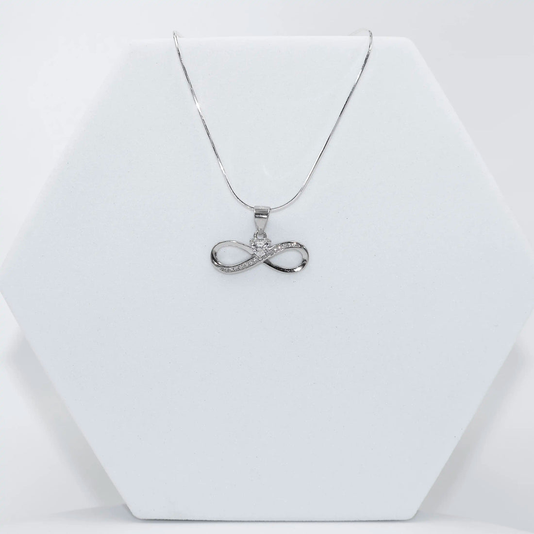 Silver infinity heart Stone pendent  with Chain